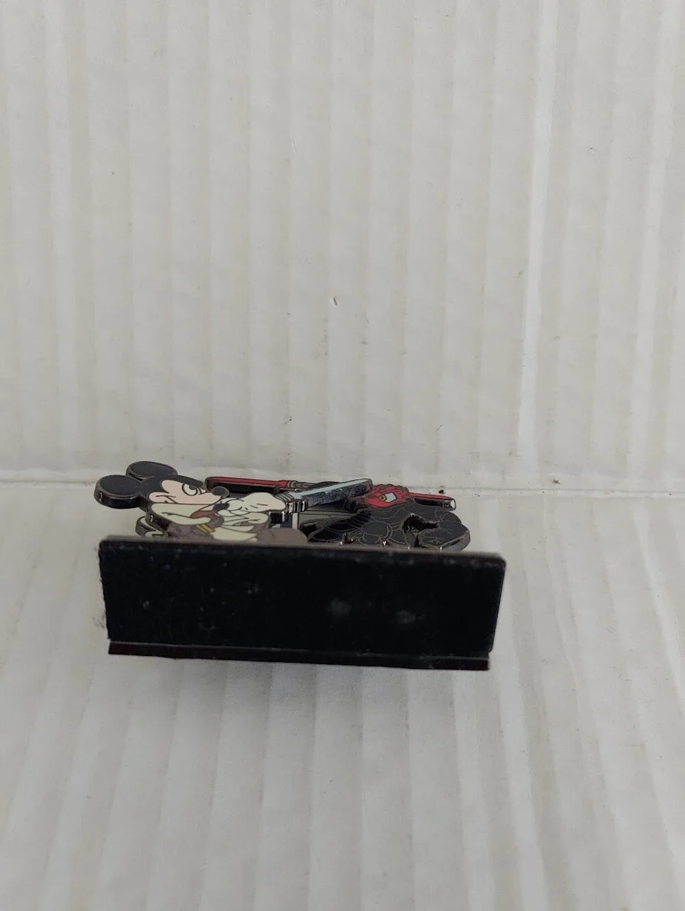 Disney Mickey's Pin Odyssey Jedi Mickey vs Darth Donald DIORAMA PIN